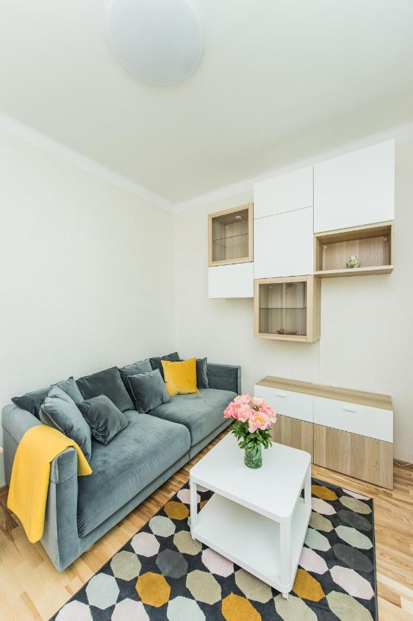 Lovely 1-Bedroom Apartment In Kaunas Old Town Экстерьер фото