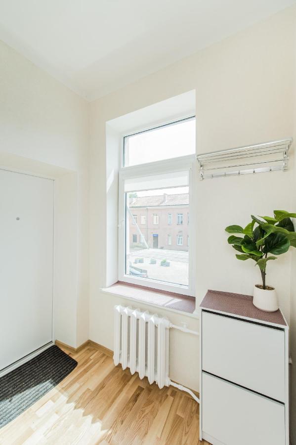 Lovely 1-Bedroom Apartment In Kaunas Old Town Экстерьер фото